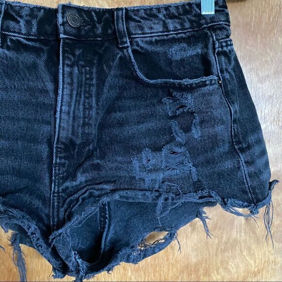 Zara Authentic Denim Black Distressed Shorts - Picture 3 of 7